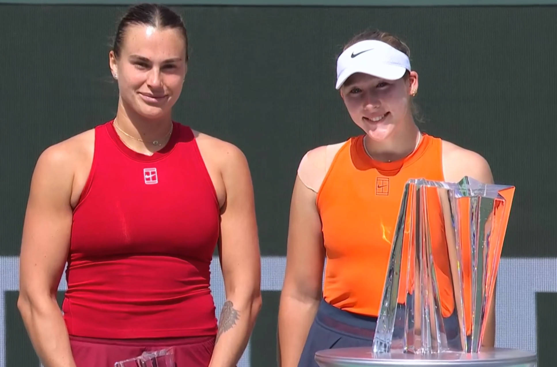 U8体育-包含莎拉波娃连续十场比赛得分超过锐不可当，阿森纳不断突破！赢得满堂喝彩的词条