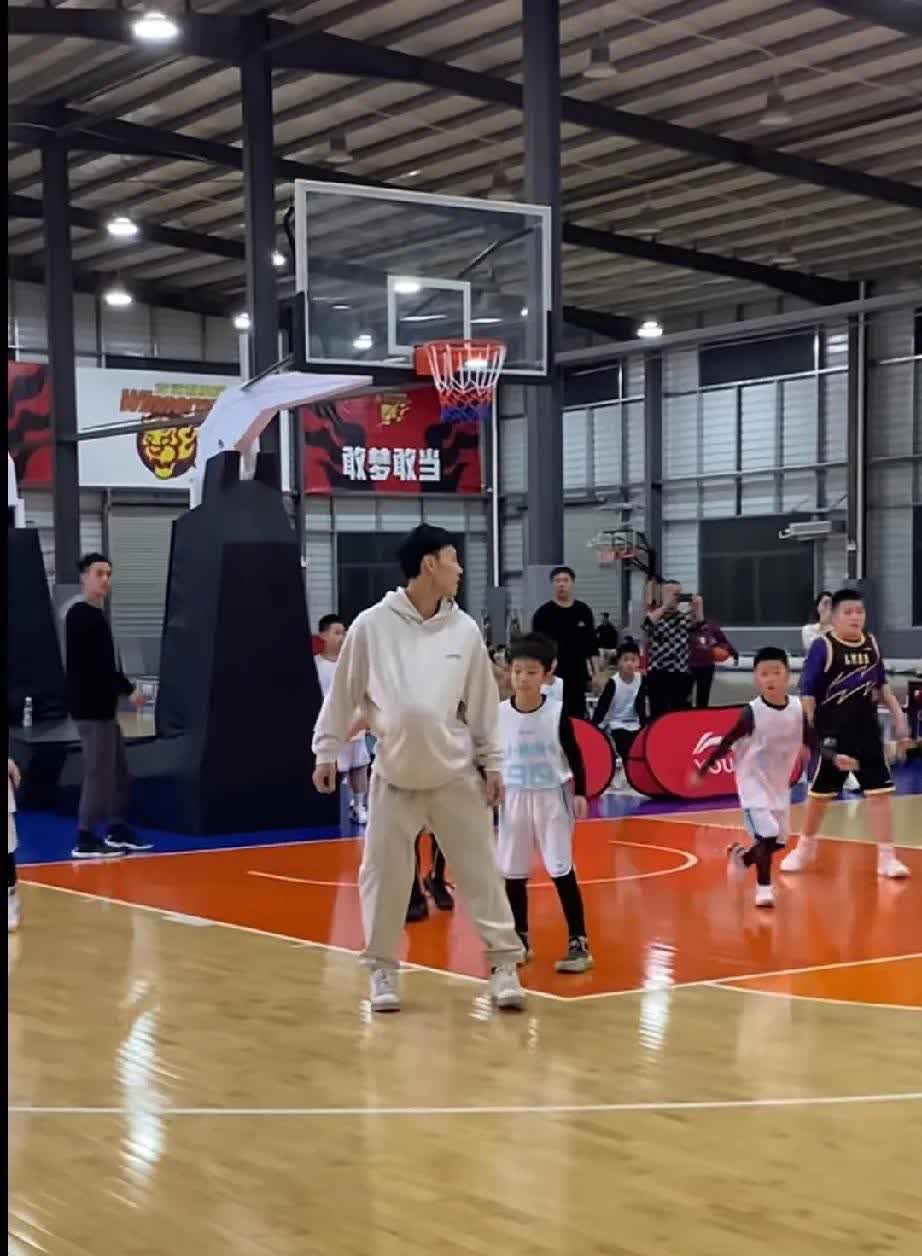 U8国际-关于赛前深圳男篮备战全明星赛；完成体检细节曝光；信心回归；年轻球员得到机会的信息