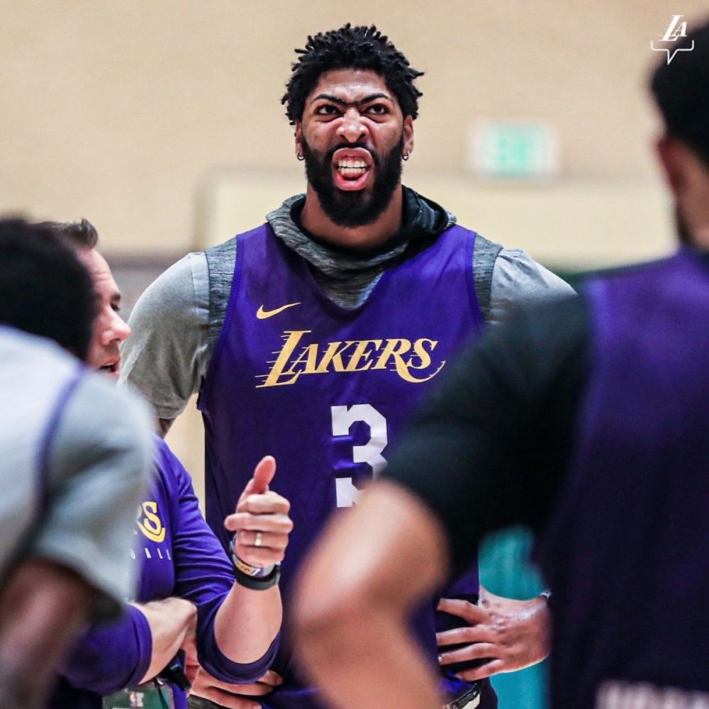 U8娱乐-Faker赛事官方发布爆冷新规，湖人争议不断！的简单介绍